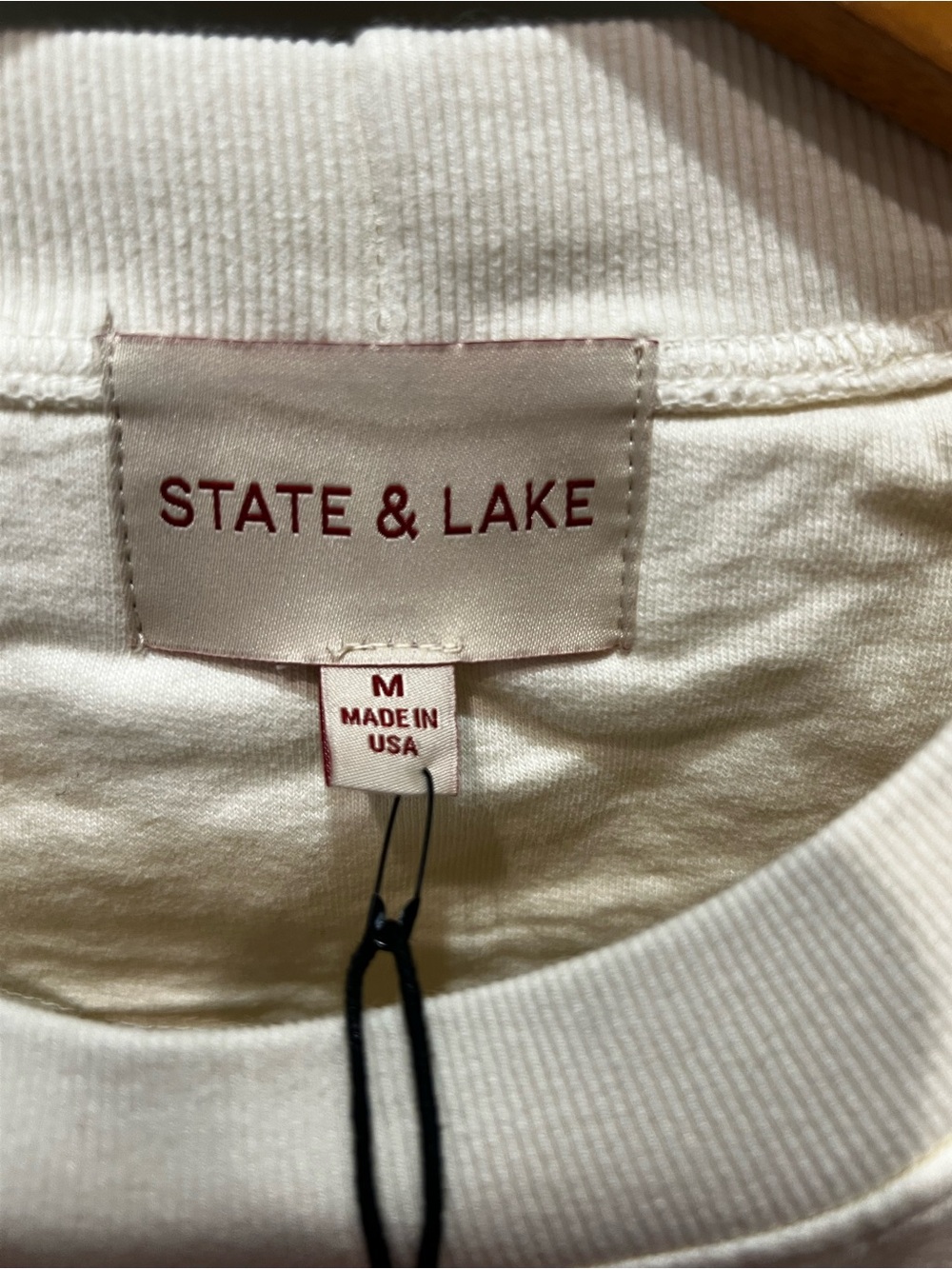 🆕 State & Lake ‘Only here for the Snacks’ Cream Sweatshirt - Picture 5 of 6